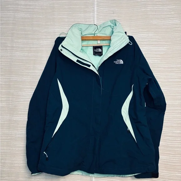 The North Face Women's Navy and Mint Shell Jacket Size XL - Picture 2 of 11